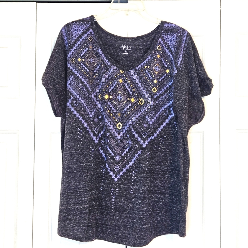 Stylish Women's Gray Top with Purple Accents